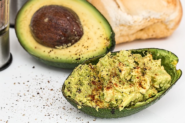 healthy snacking, nutritious snacks, quick snack ideas, healthy snacks for busy days, snack ideas for energy, protein snacks, fiber-rich snacks, healthy snack options